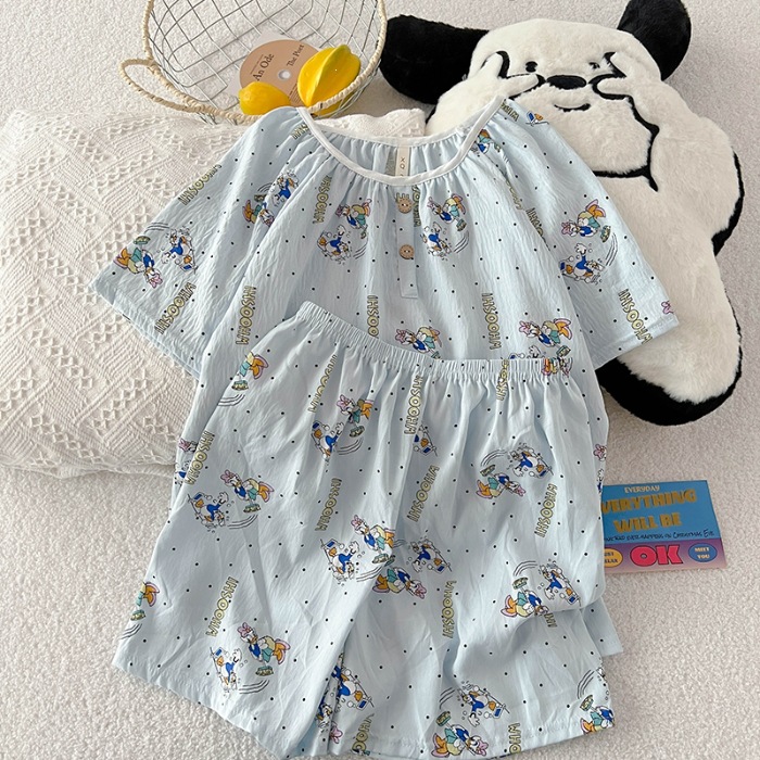 Primavera y verano nubes de algodón pijamas de mangas cortas de cuello redondo encantador dibujos animados de niña en ropa de casa dos piezas de pijamas