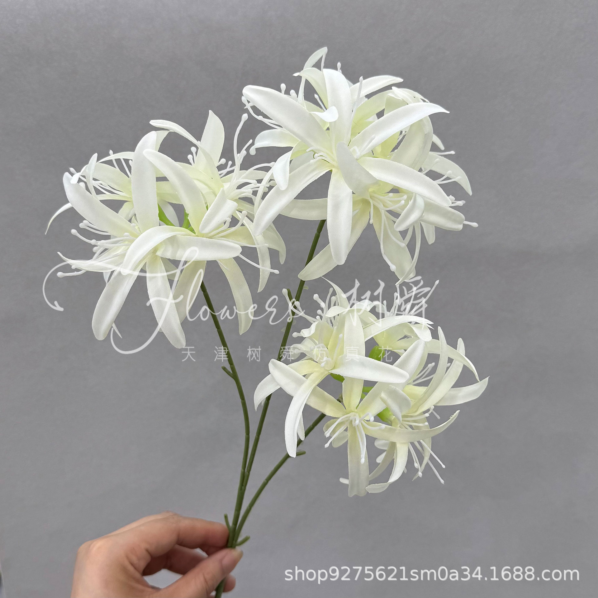 Flor de 3 cabezas blanca.