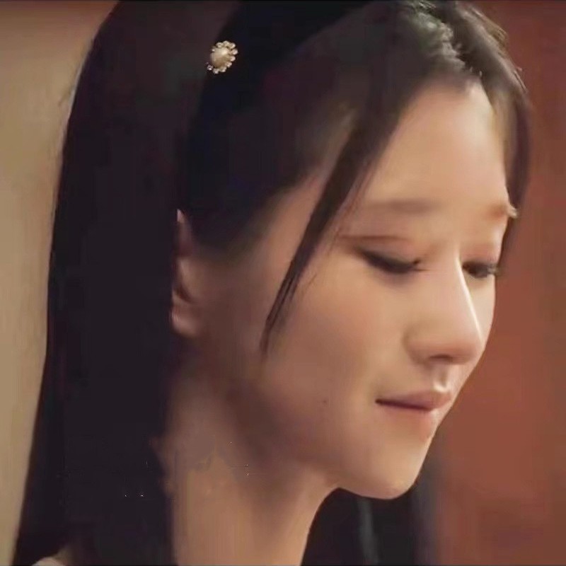 Estilo coreano de moda de terciopelo dorado diadema Eve Xu Ruizhi Perla Negro diadema alta Cráneo superior diadema ventas directas de la fábrica