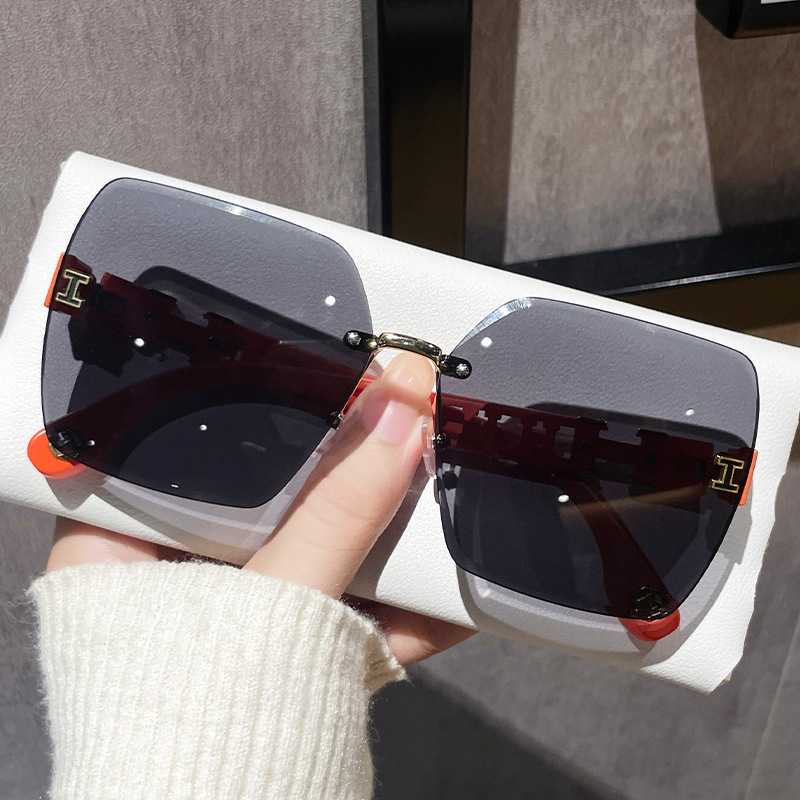2024 new frameless fashion cut-edged sunglasses for women's square…