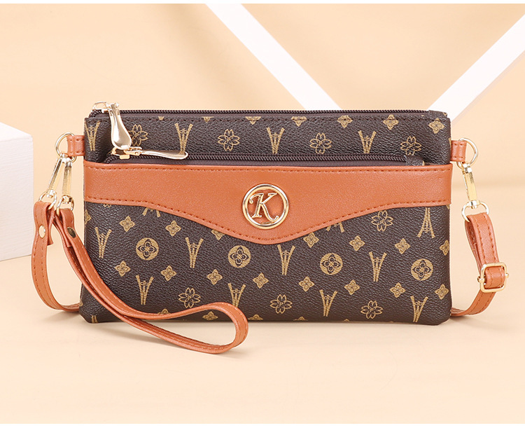 Middle aged mother's women 2024 new fashionable and atmospheric shoulder versatile crossbody bag for women's_voghion.com