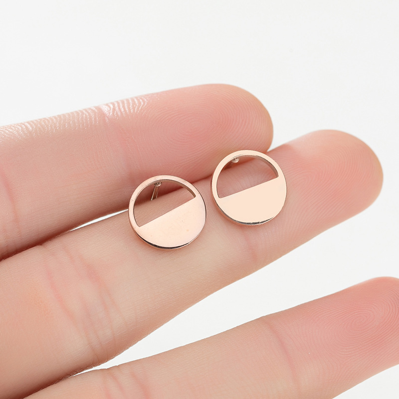 Simple Style Geometric Stainless Steel Ear Studs Plating No Inlaid Stainless Steel Earrings display picture 3