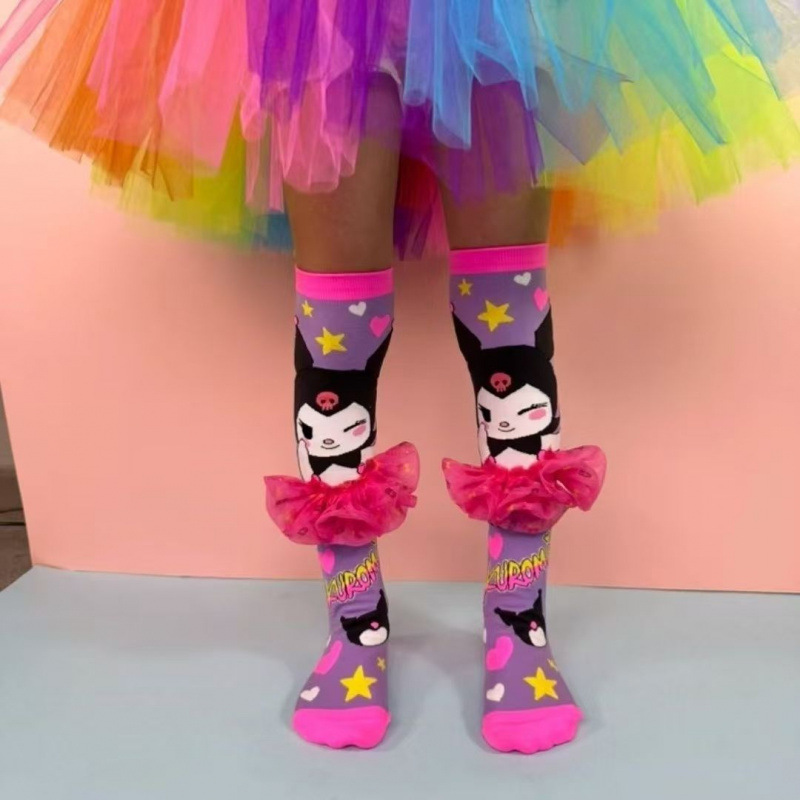 Ventas transfronterizas calientes de calcetines de dibujos animados de tendencia de calcetines populares de estilo popular de Amazon al por mayor