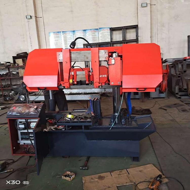 Portal de gran rigidez sierra de cinta metálica horizontal de corte de barras de acero canal de acero redondo