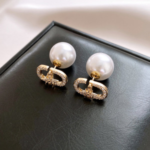 Pendientes de suministro de mercado nocturno de agujas de plata Pendientes de moda coreana en vivo Pendientes de estilo caliente Pendientes de lujo ligero Mujeres de alta gama