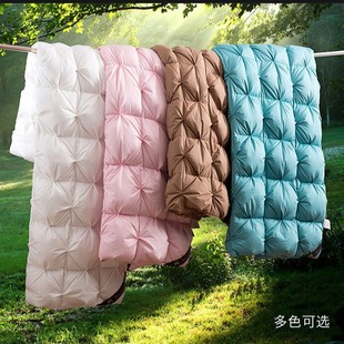 Factory wholesale duvet 95 white goose down quilt core 80 pieces satin small plaid duvet