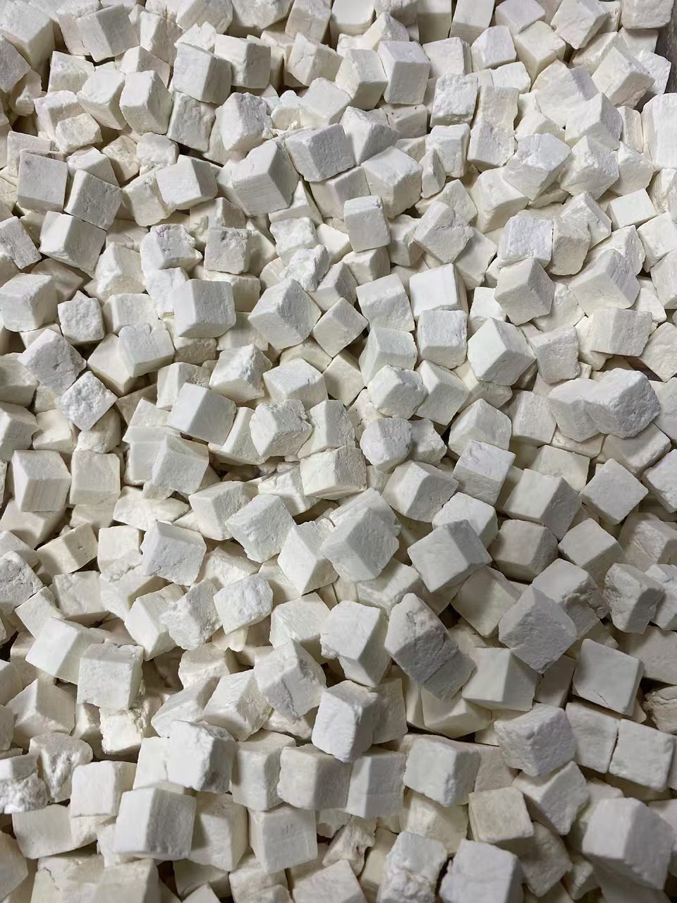 Dried Poria Cubes Fu Ling 茯苓 Diced White Poria Root for Herbal Soups and Decoctions preparation