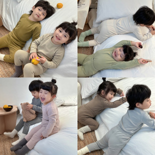 24 New Autumn and Winter Kidsren's Velvet Pajamas Set for Small and Medium-Sized Kidsren Pure Color Home Clothes for Boys and Girls Baby Warm Autumn Clothes