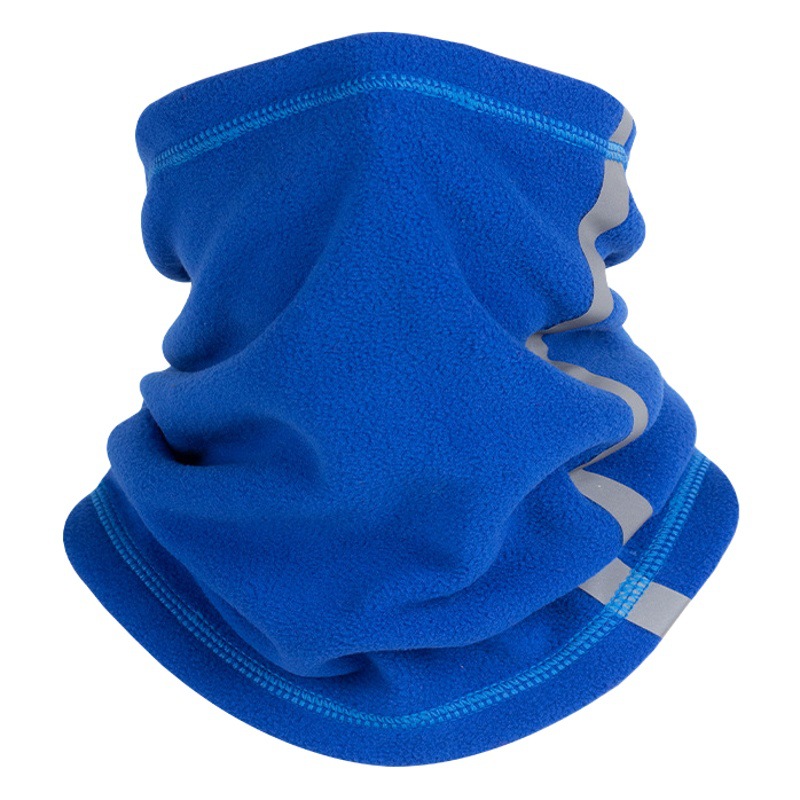 冬には保温して、スキーの首をかぶって、首を囲むマフラーに乗って、ベルベットのマスクのスカーフを飾っています。