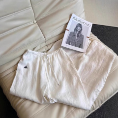 南油高バージョン2025早春新作服亜麻広脚ズボンデザイン感小衆洋気白長ズボン