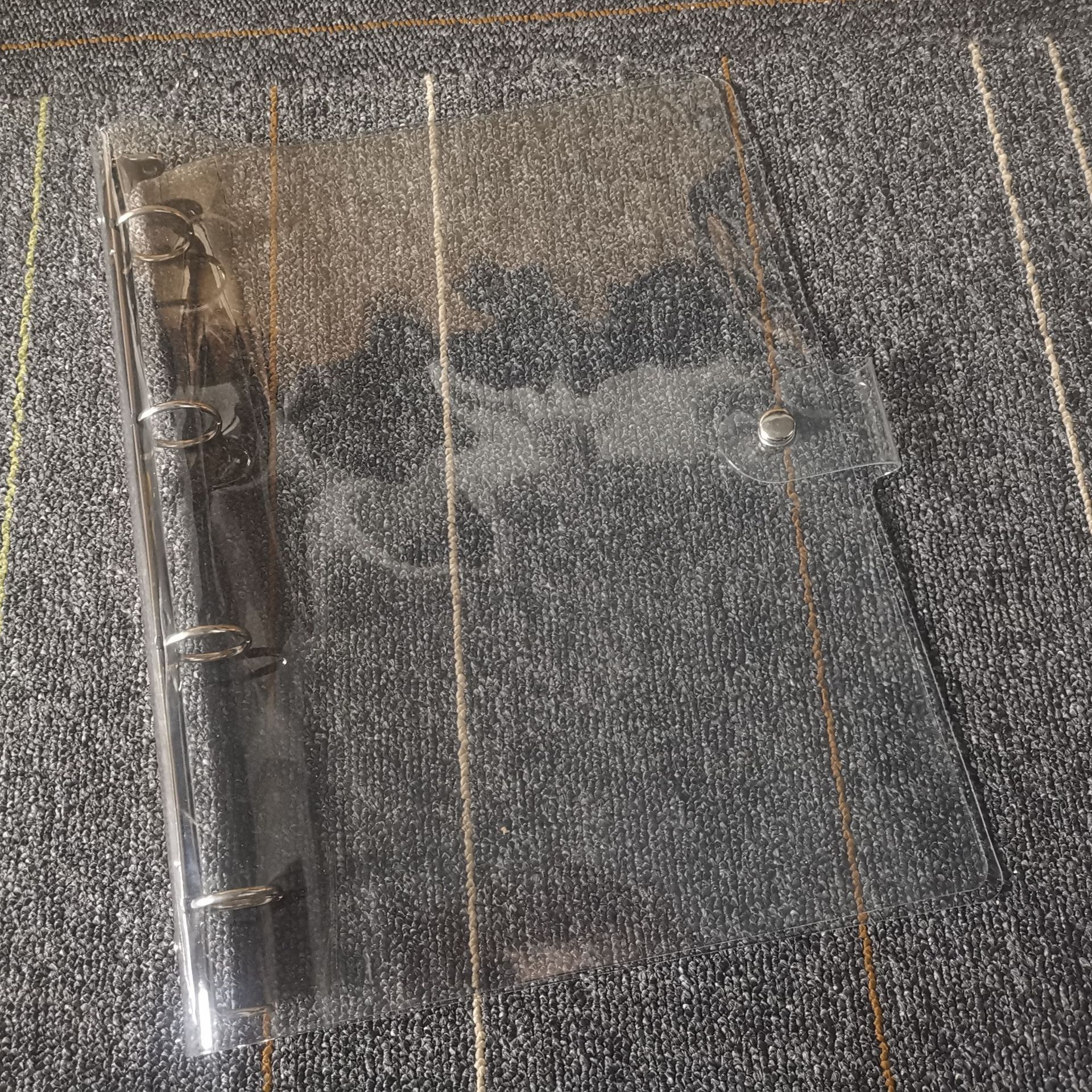 Transparente: A4 (cuatro agujeros)