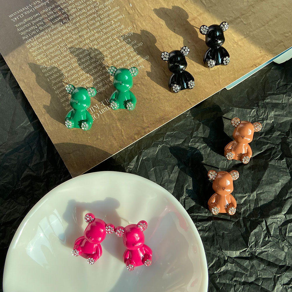 Lovely Copper-plated Diamond-studded Bear Personality Earrings display picture 6