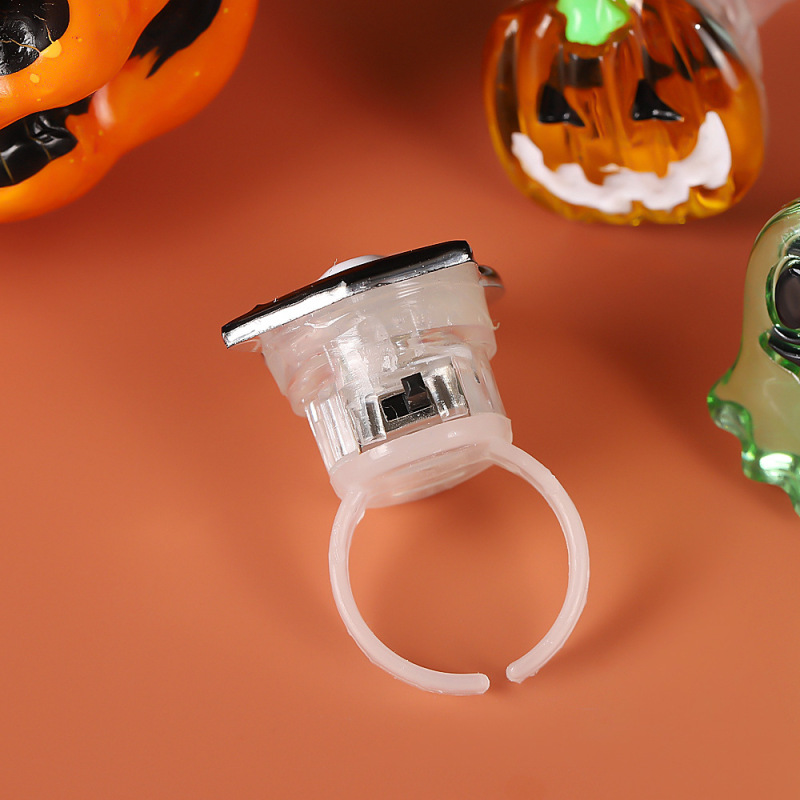 国境を越えて人気のあるハロウィーン児童発光指輪創造性発光玩具LED夜光カボチャ指灯卸売り|undefined