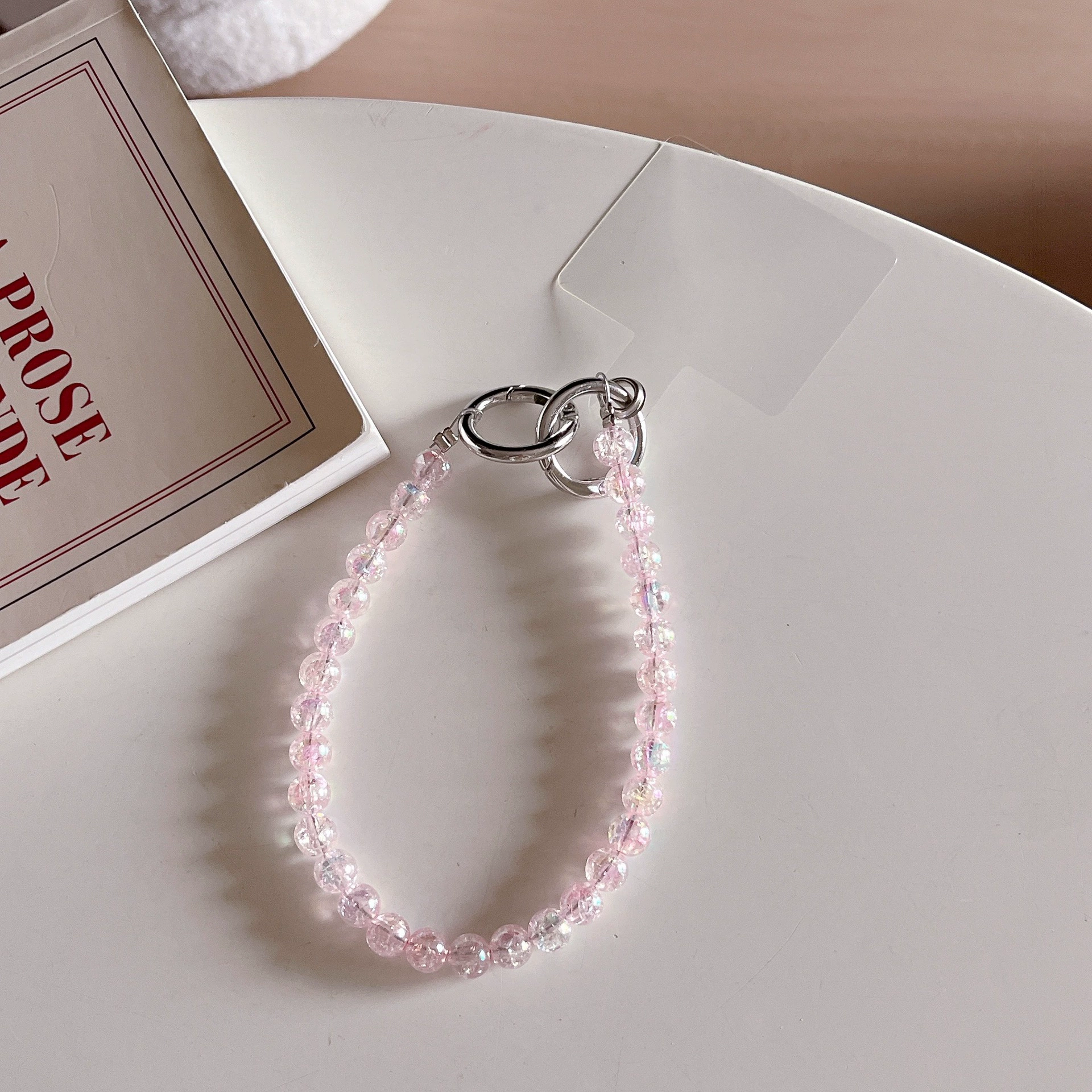 Phone case handmade, chain, handheld bag strap, simple and elegant design