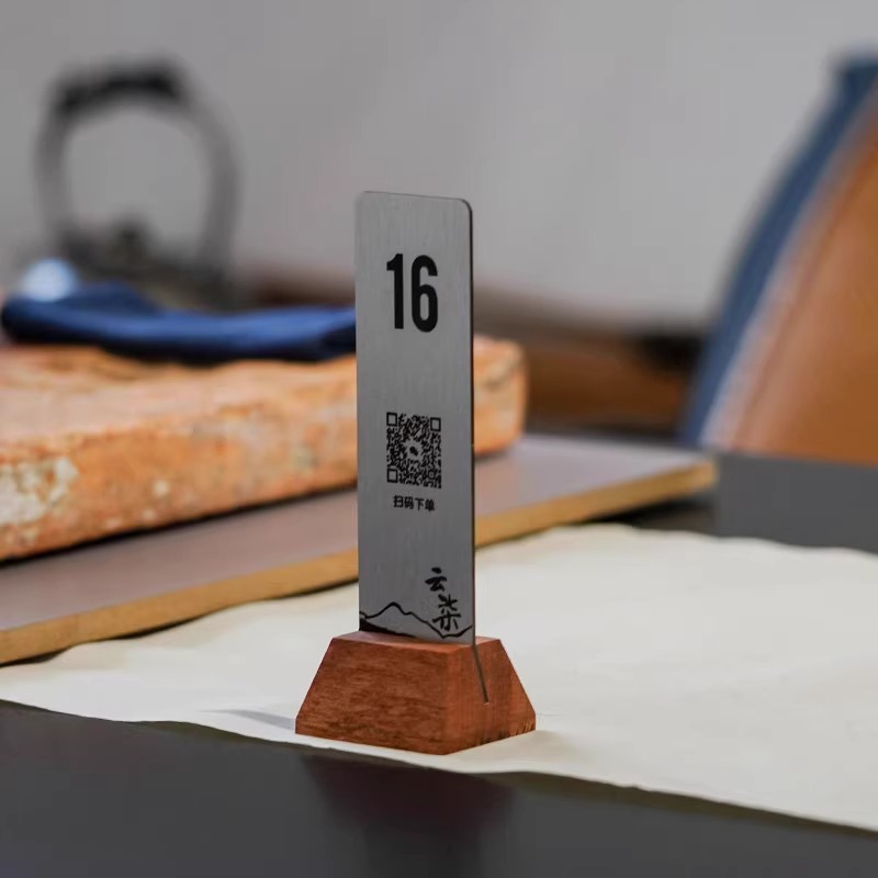 스테인레스 스틸 + 호두; 스테인레스 스틸 브러시드 롱 용어 [브러시 질감 레스토랑의 첫 번째 선택]