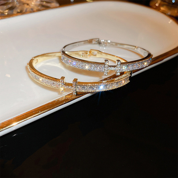 design elegant universal sophisticated fashionable bracelet with…