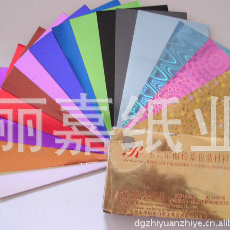 现货供应PET镀铝纸镭射圣诞包装高档礼品金银镜面彩色卡纸特种纸