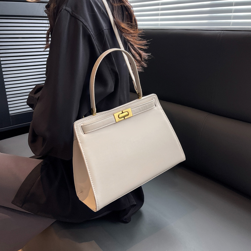 Estilo occidental elegante bolso nupcial 2024 principios de la primavera nuevo bolso de la personalidad simple bolso de hombro retro bolsa de mensajero bolso de las mujeres