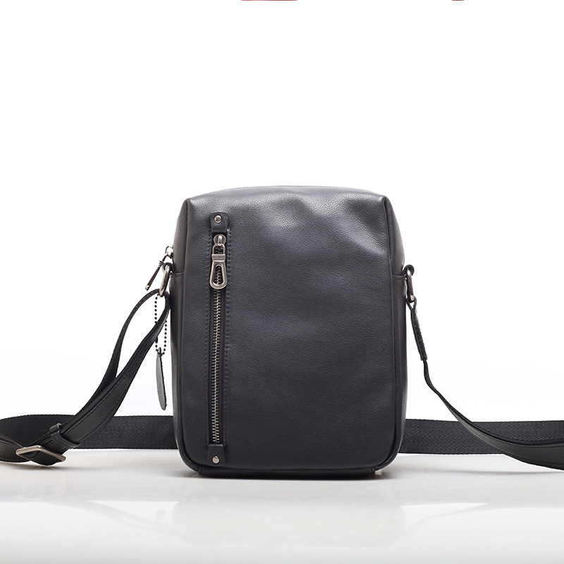 Trend fashionable capacious leather one-shoulder bag