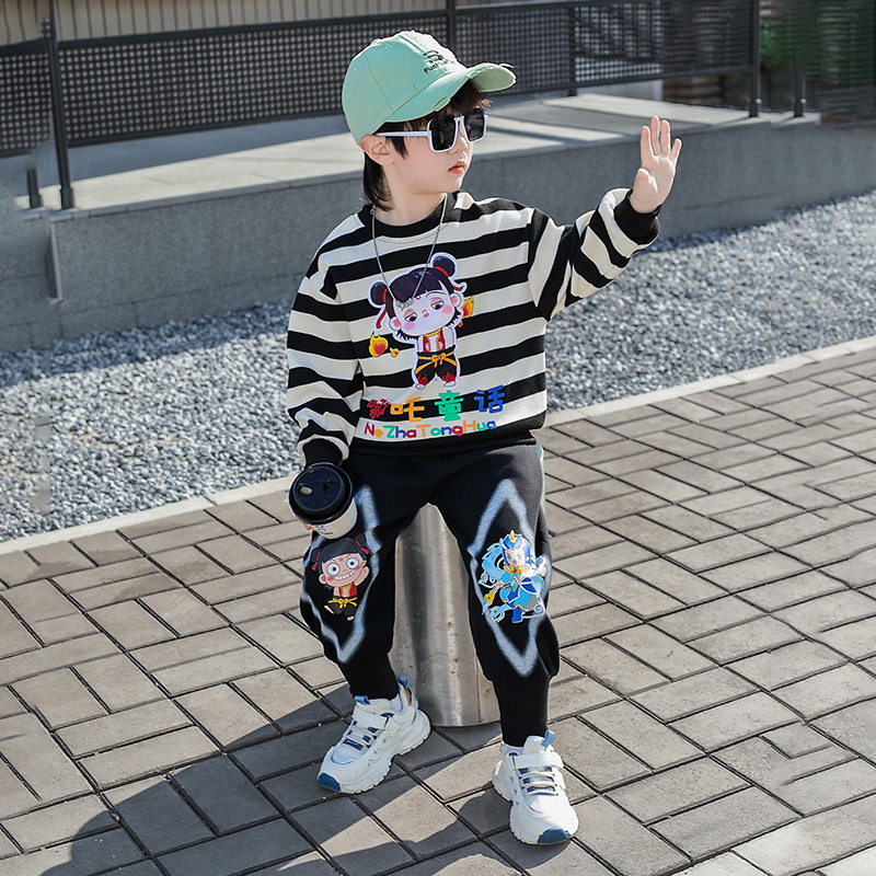 7852 traje de dos piezas para niñas traje de impresión de dibujos animados de estilo occidental de otoño para niños 2025 nuevo suéter para niños