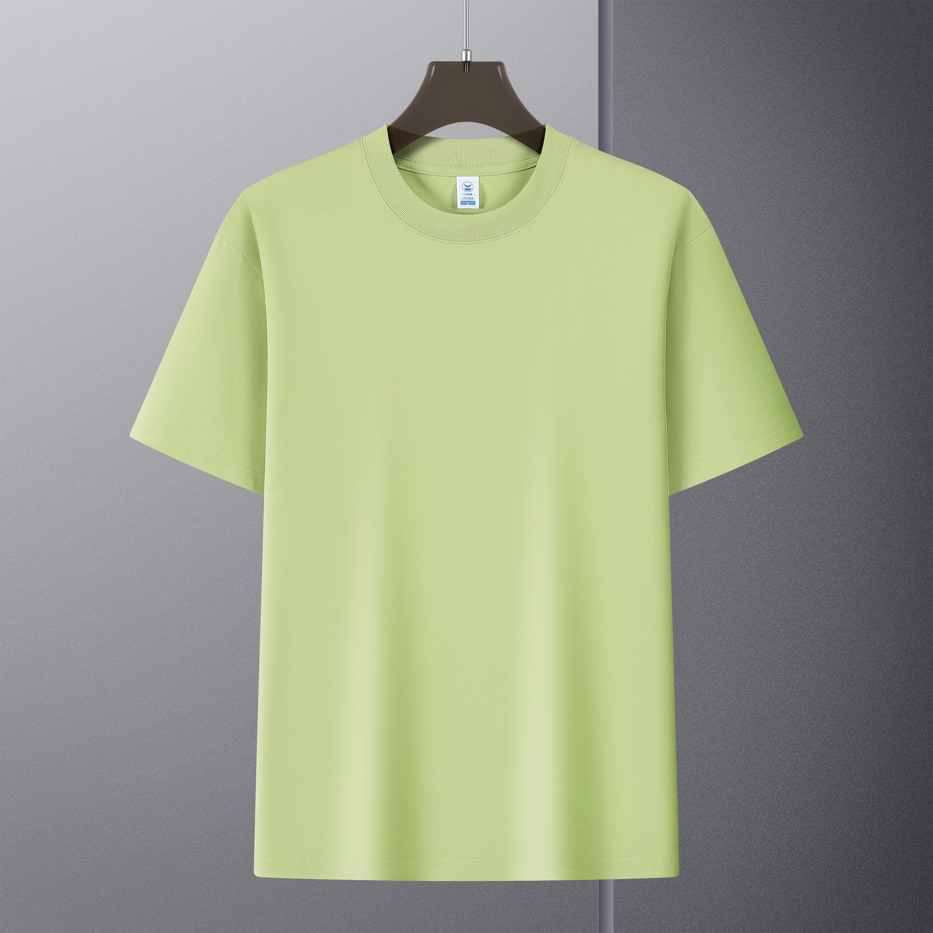 Camiseta de manga corta de peso pesado de 220 gramos de estilo americano hombre blanco suelto cuello redondo media manga camiseta de base de color sólido versátil personalizada de verano