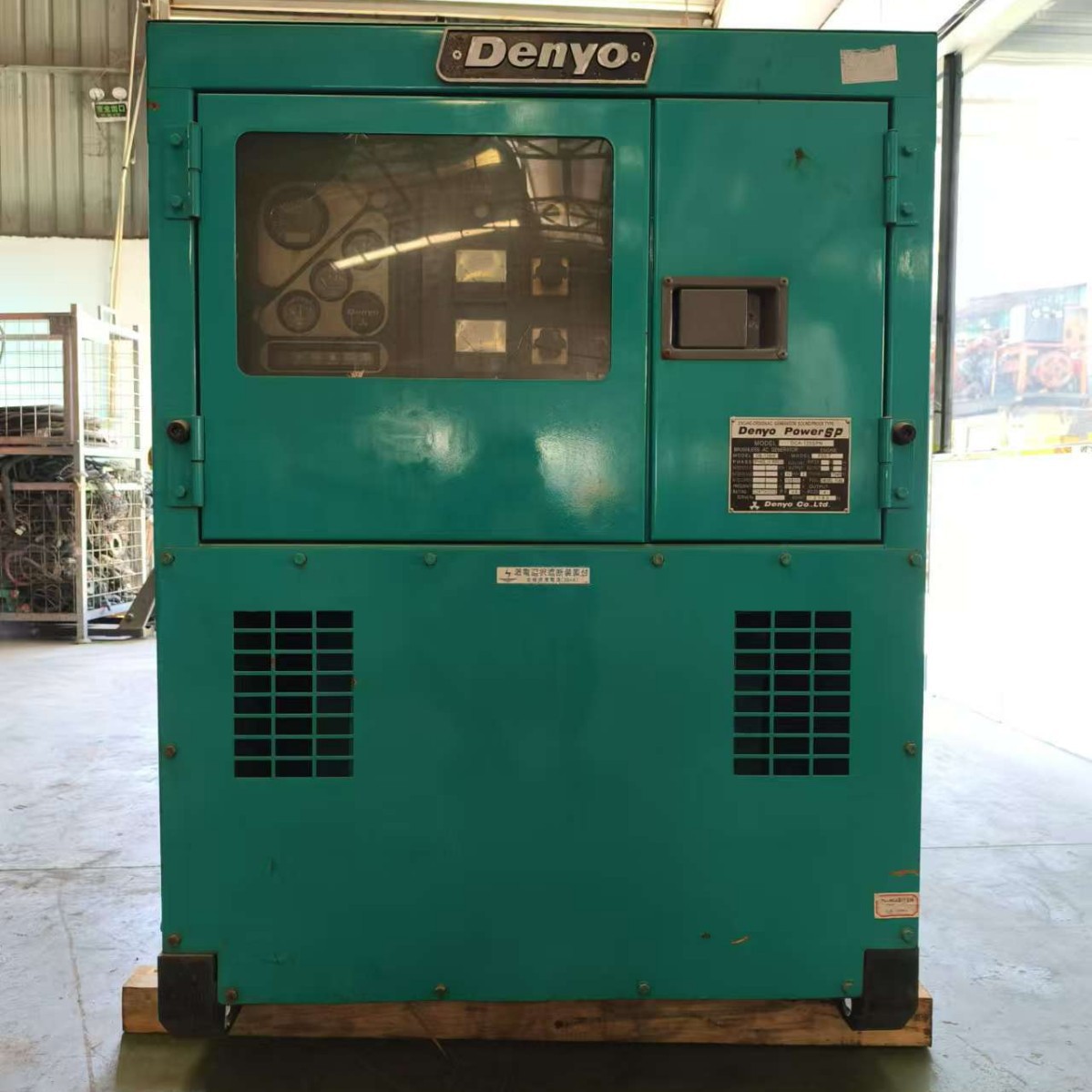 日本进口二手电友尼桑100KVA柴油发电机组