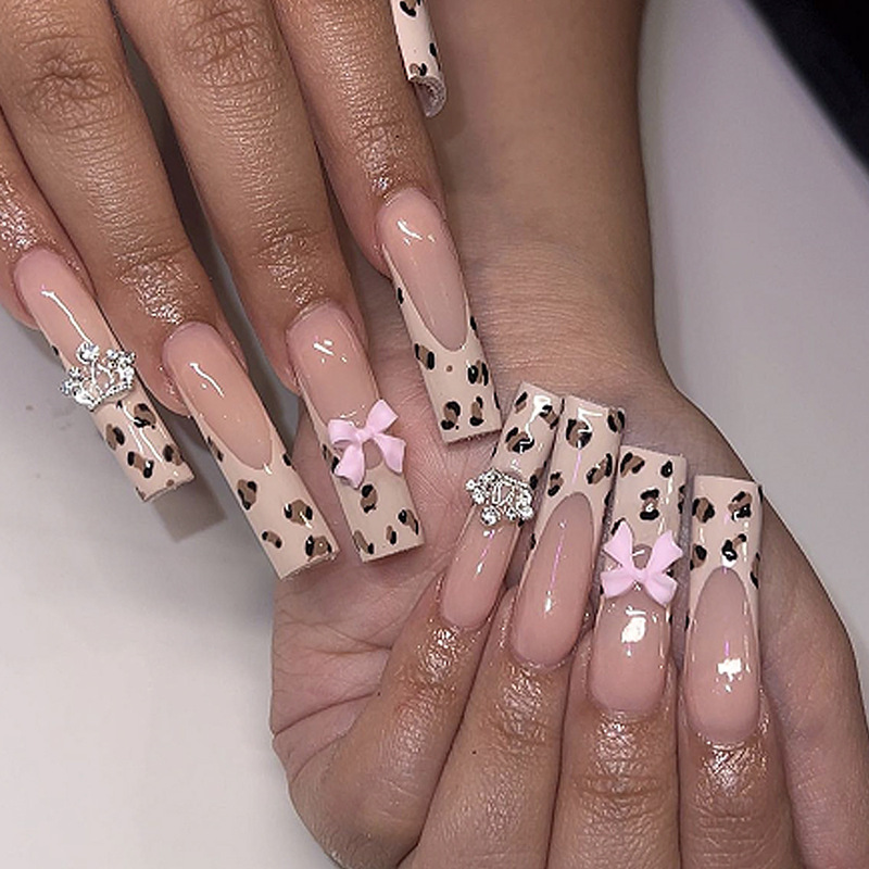 European and American Wear Armor Leopard French Side Long Coffin Bow Crown Decoration Nail Nail Fake Nails