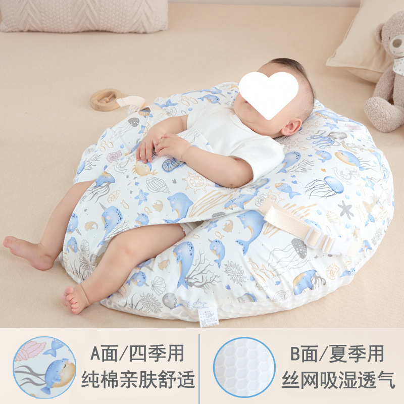 赤ちゃんが乳を吐くのを防ぐ坂枕の授乳枕は、ミルクを吐くのを防ぐために寝て、夏の通気性を調べます。|undefined