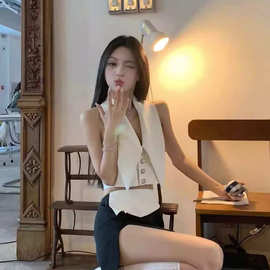 TZ2731设计感时尚性感露肩背心半身裙辣妹套装女2023夏新款小众