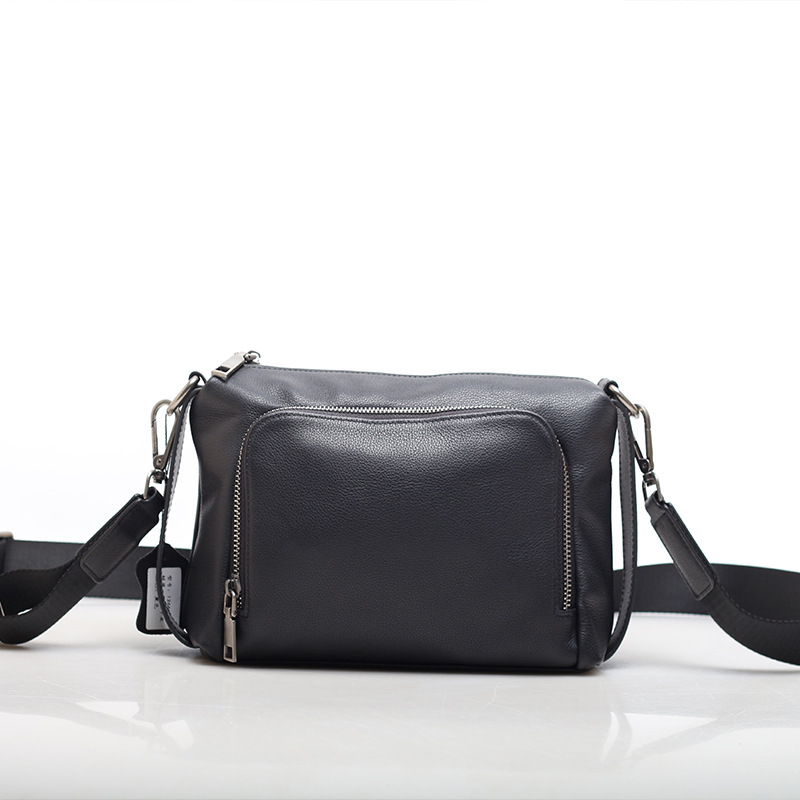 Universal shoulder bag for men and women