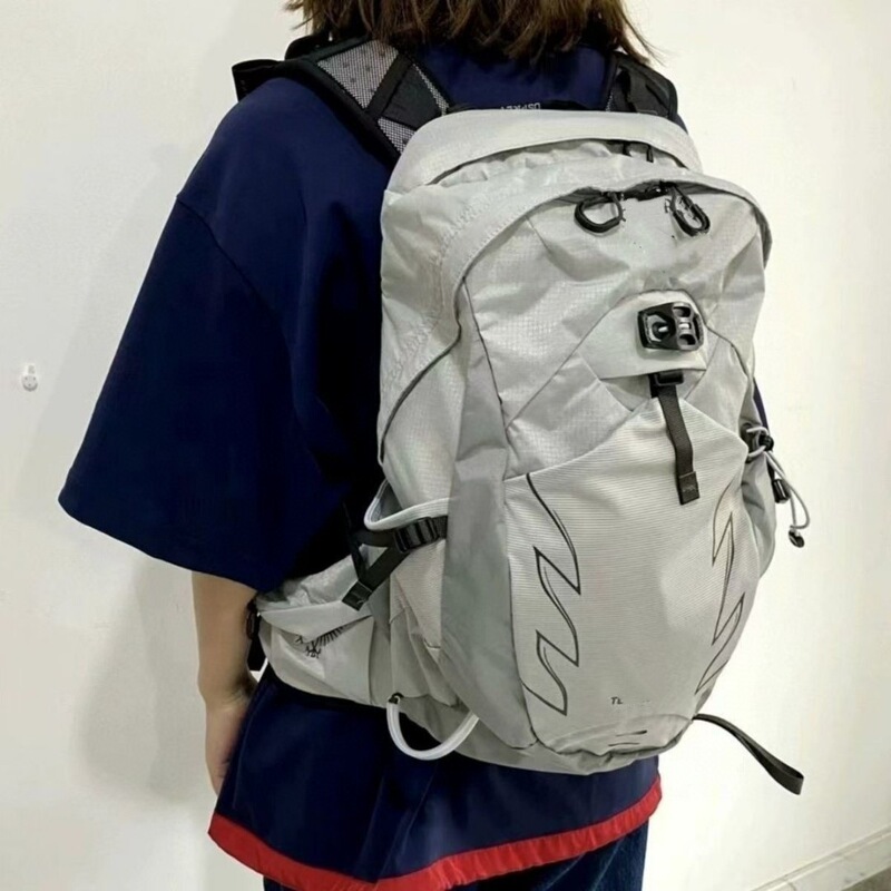 デビルズクロー 20L 26L バースト 20L 9L 登山バッグ 男女兼用 防水リュック アウトドア ハイキング 春秋|undefined