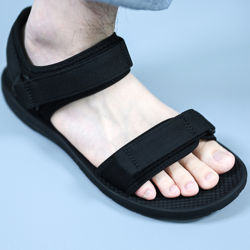 베트남 남자 샌들 남자 스포츠 야외 드라이버 통기성 부드러운 바닥 2024 청소년 여름 해변 스타일