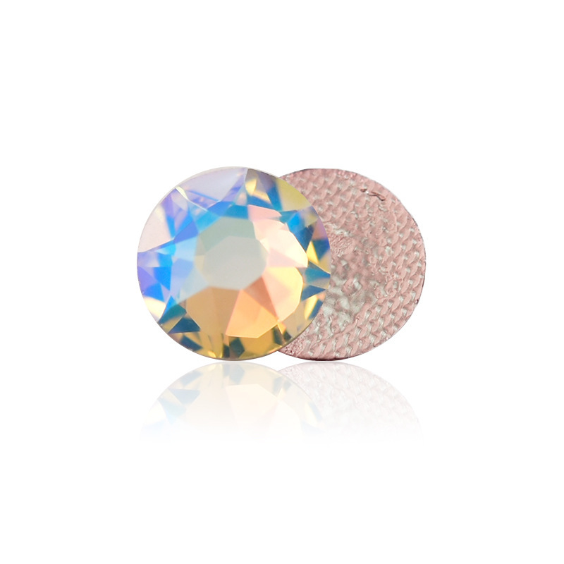 Hot rhinestone 001SHIM flashing light white round nail drill Chinese DIY jewelry rhinestone Austrian crystal Super Flash Hot rhinestone 001SHIM flashing light white round nail drill Chinese DIY jewelry rhinestone Austrian crystal Super Flash