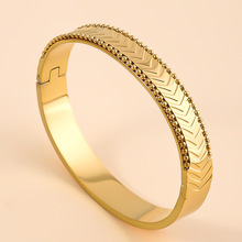 �����C �r�к��sǶ����^�OӋ���P����C����18K�����C