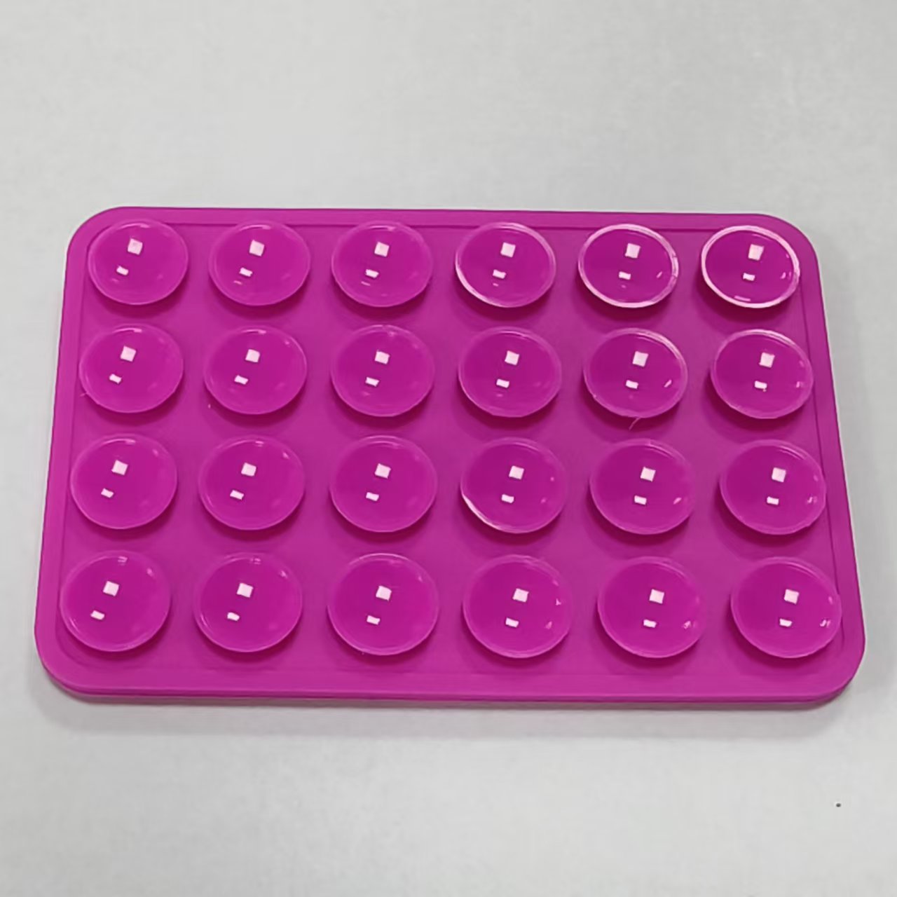 Suministro directo de fábrica de ventosa de silicona ventosa de teléfono móvil ventosa cuadrada ventosa de 24 granos ventosa de soporte para teléfono móvil ventosa de silicona de doble cara