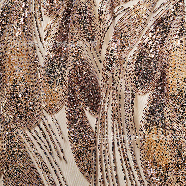 Alta fijación de moda vestido laminado pesado bordado clavos cuentas tela sequinilla fábrica de tela de ropa image 5