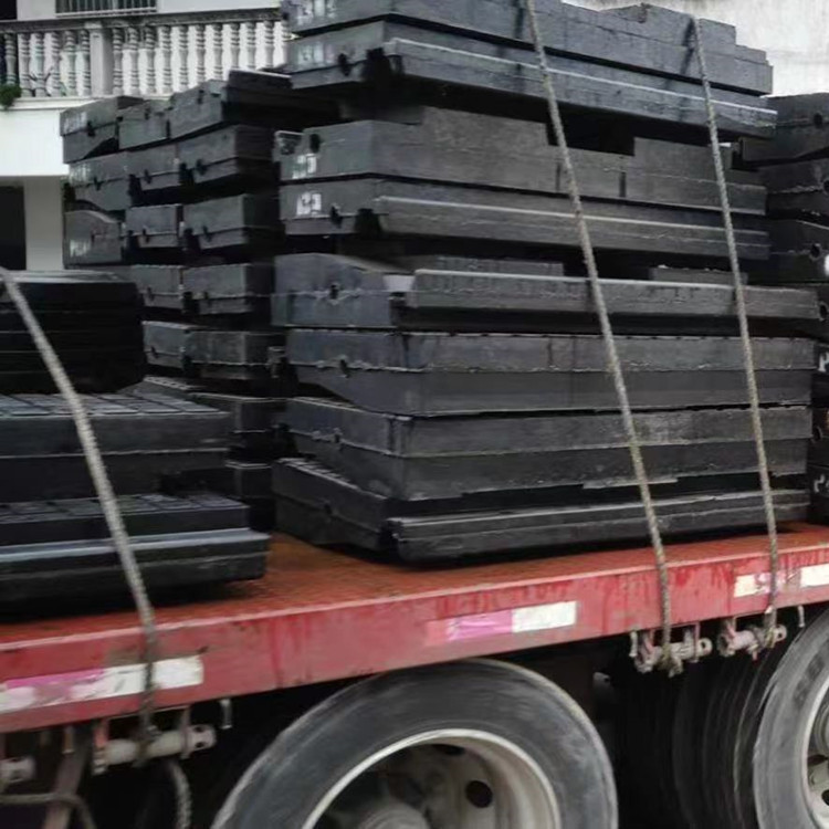 九州供应铁路路口铺设防震橡胶道口板现货现发