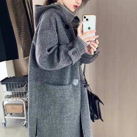 2025新款冬季季牛角扣呢子灰色大衣设计感赫本风小个子毛呢外套女