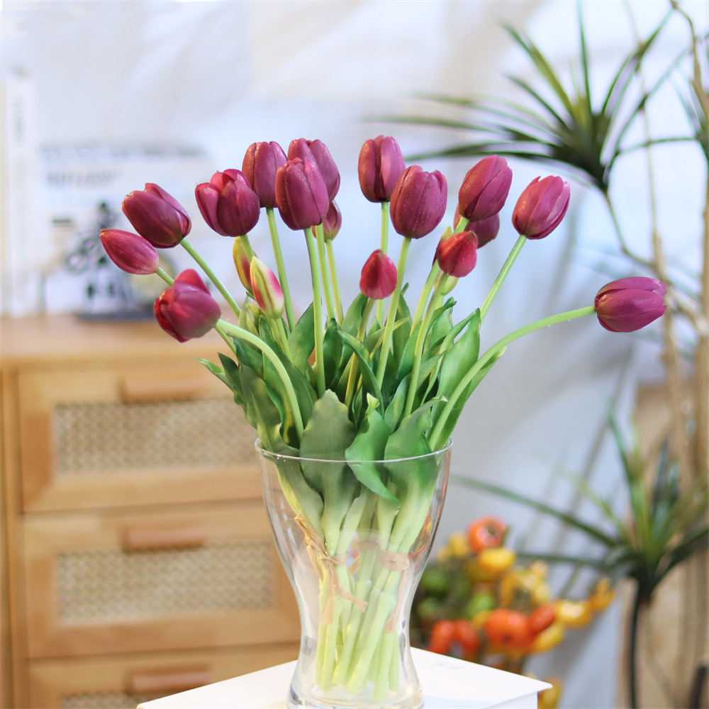 Factory wholesale artificial flower soft rubber tulip bouquet fake flower home decoration living room decoration decoration cross-border generation