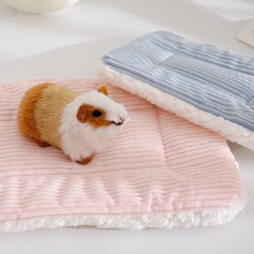 Fluffy Cotton Nest: Warm Hamster Mat, Small Pet Bed, Hedgehog & Chinchilla Habitat, Cotton Padding for Rabbits and Velvet Stripes