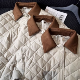 女式T恤;女式针织衫;女式牛仔裤