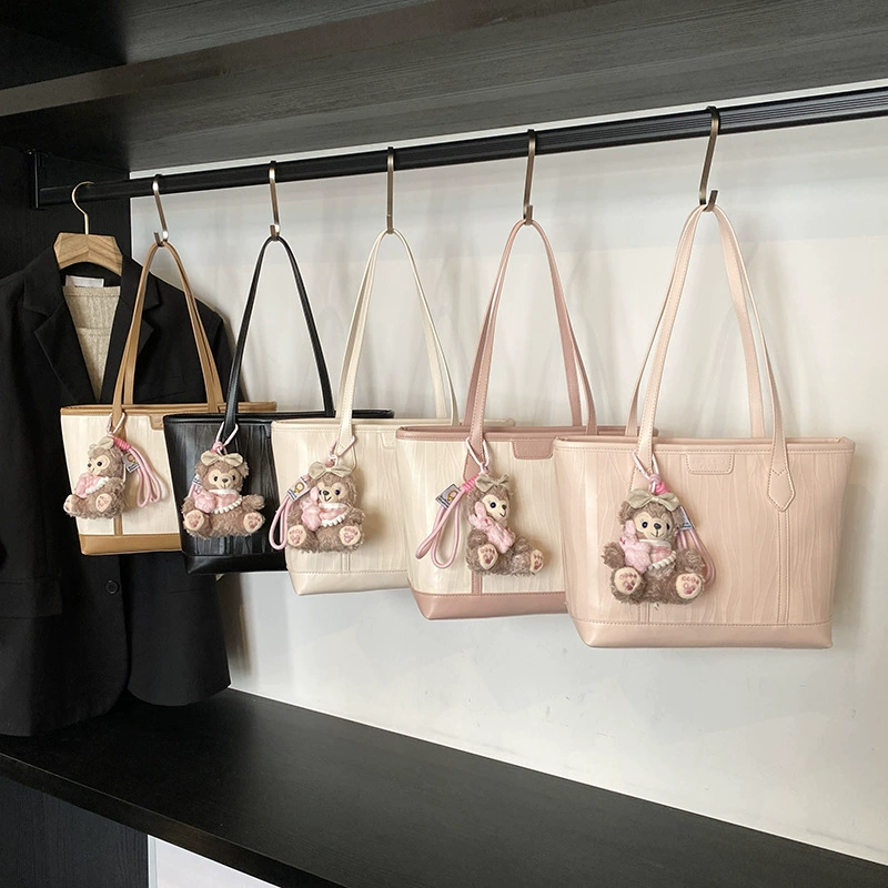 Summer capacious shoulder bag, one-shoulder bag, western style