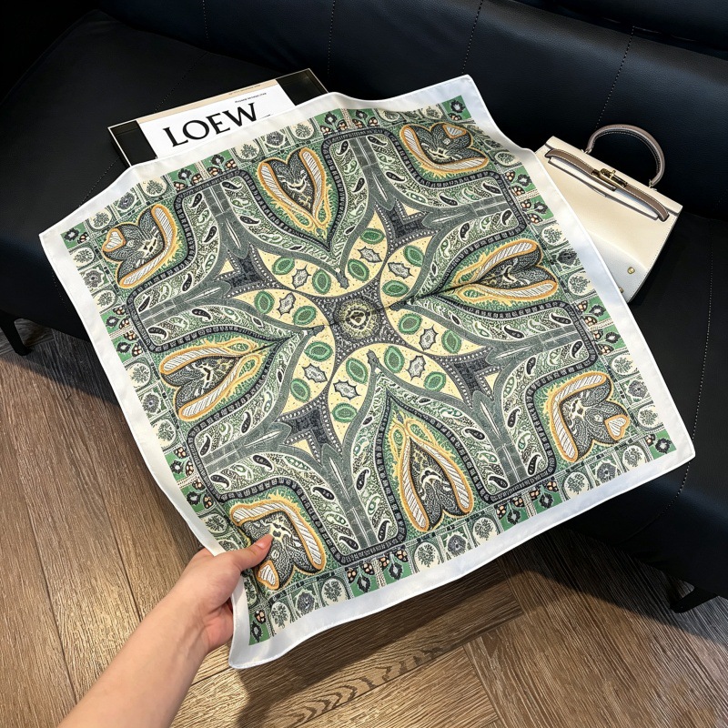 Colección 70*70 nuevo estilo bufanda de seda azul sensación de alta calidad imitación bufanda cuadrada de seda moda todo-fósforo bolsa atada bufanda de pelo