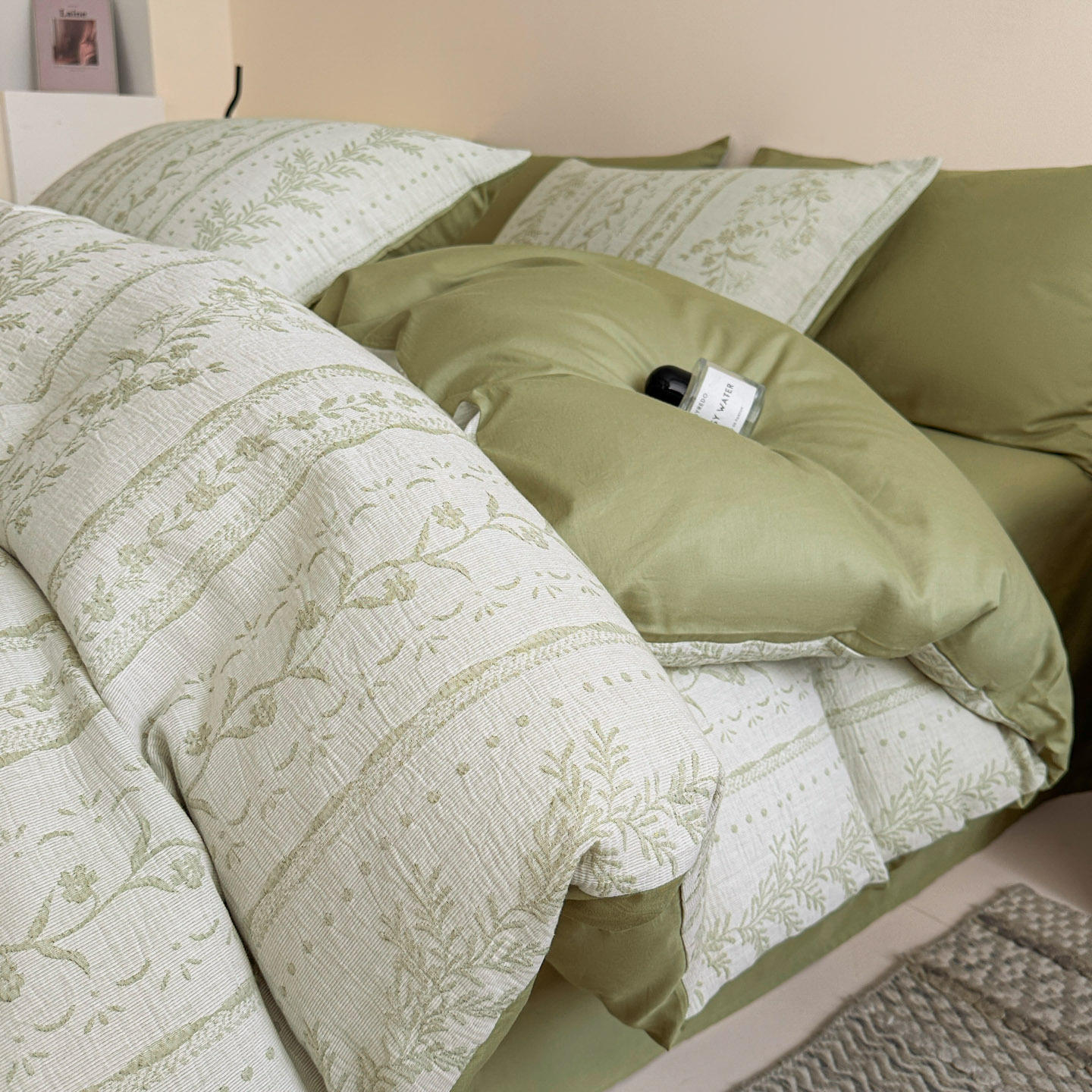 Doble hilo jacquard cama de cuatro piezas de algodón puro algodón cuatro estaciones generales 2025 sábanas cubiertas de lujo ligero