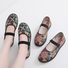 Spring New Old Beijing Fabric Shoes Women's Slip-on Soft Sole Breathable Comfortable Shoes for Middle-Aged and Elderly Mothers, Grandmothers