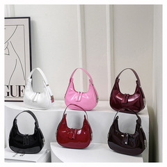 ins潮流質感餃子包新款少女洋氣手提包小眾設計網紅單肩斜挎包