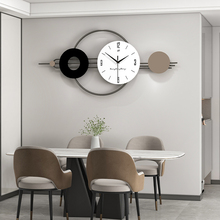 餐厅装饰钟表挂钟现代简约创意客厅挂墙家用时尚挂墙时钟高级感