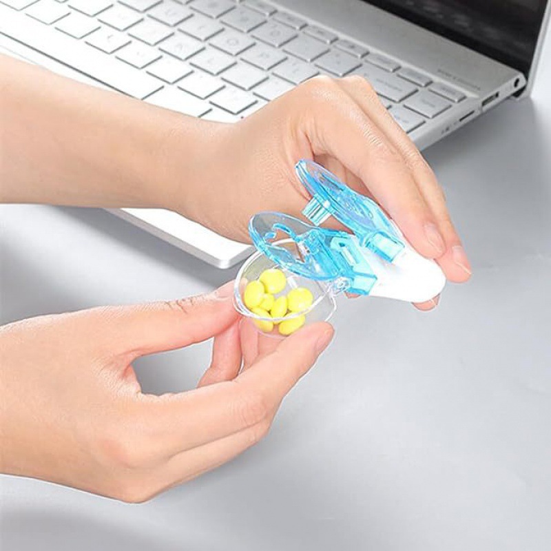 Portable Pill Taker Image 2