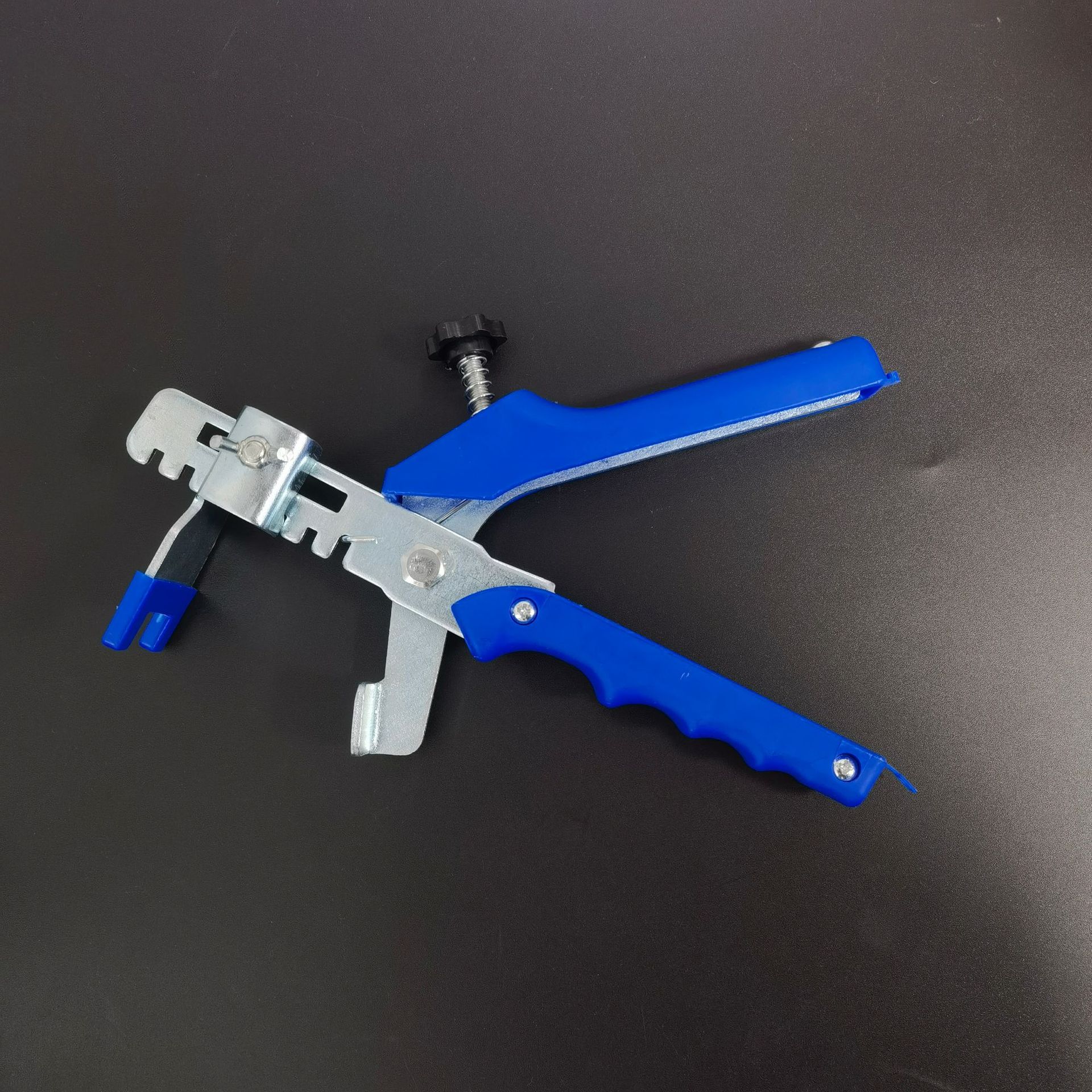 Tile leveling tool, tightening pliers, tile installation tool, labor-saving pliers, clips, spacers, base, tile tightener