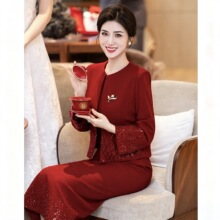 高端妈妈装结婚礼服喜婆婆旗袍婚宴装2026新款高贵年轻订婚宴喜服